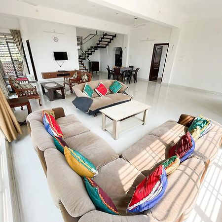 Gintara Beach Homestay By Evaddo Kalyānpur 外观 照片