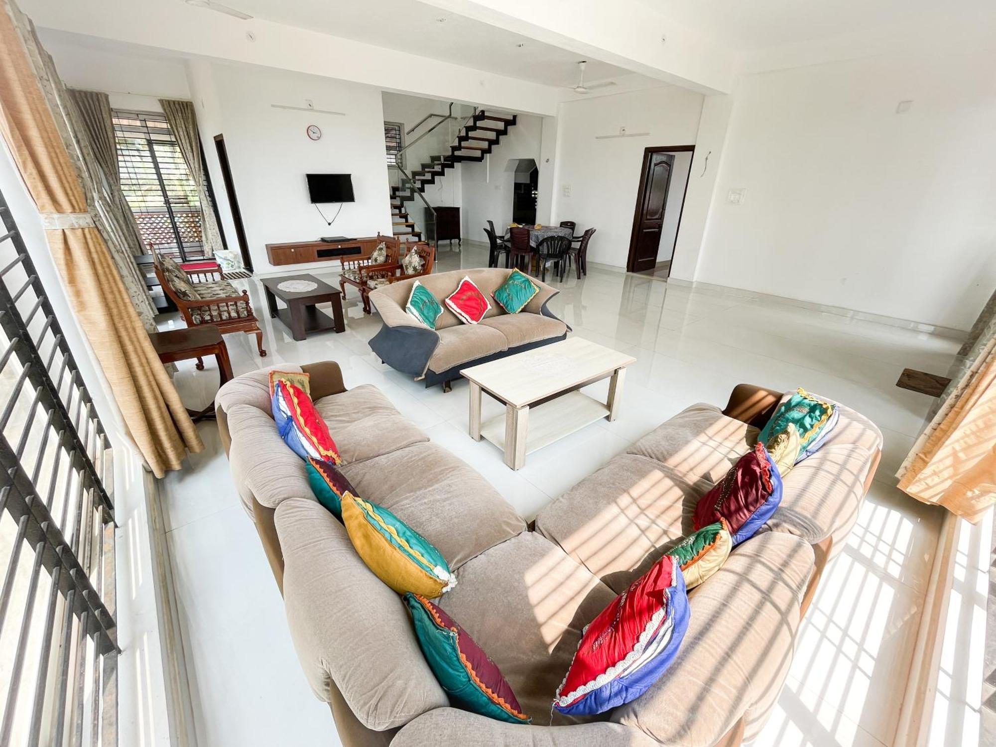 Gintara Beach Homestay By Evaddo Kalyānpur 外观 照片