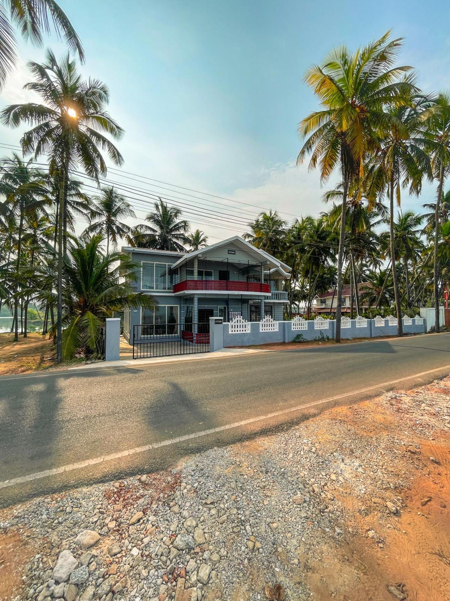 Gintara Beach Homestay By Evaddo Kalyānpur 外观 照片